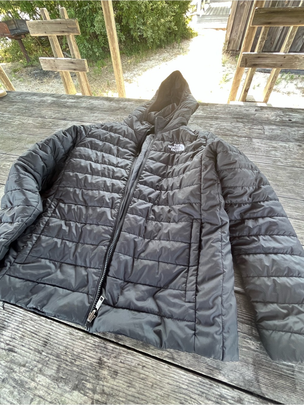 The North Face  TEENS Black Packable Hooded Puffer Jacket REVERSABLE ,sz XL,hood